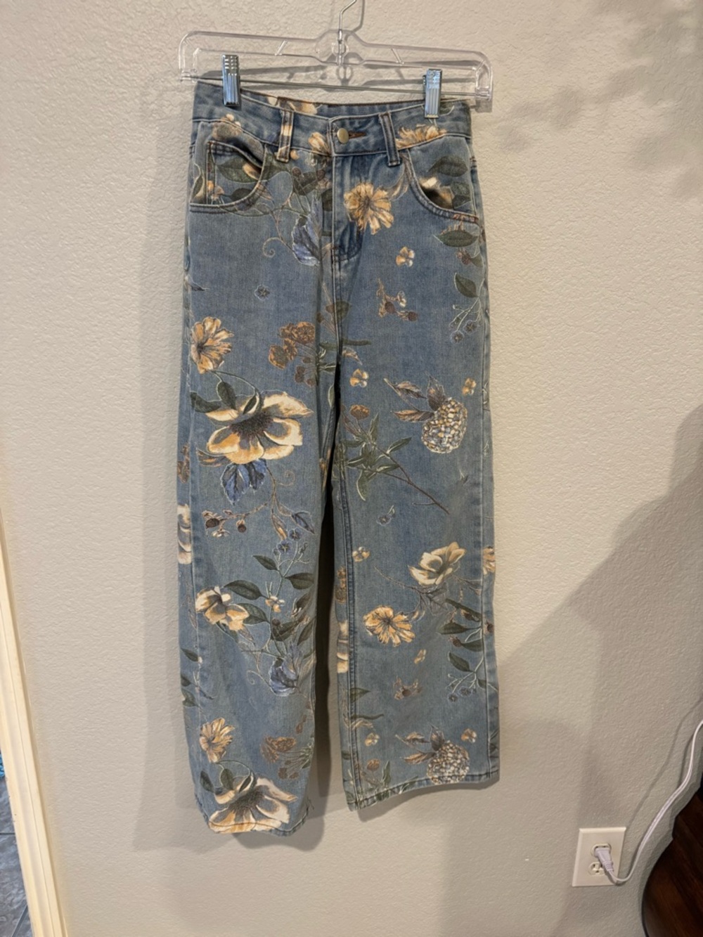 Floral Print High-Rise Straight Jeans - Blue
